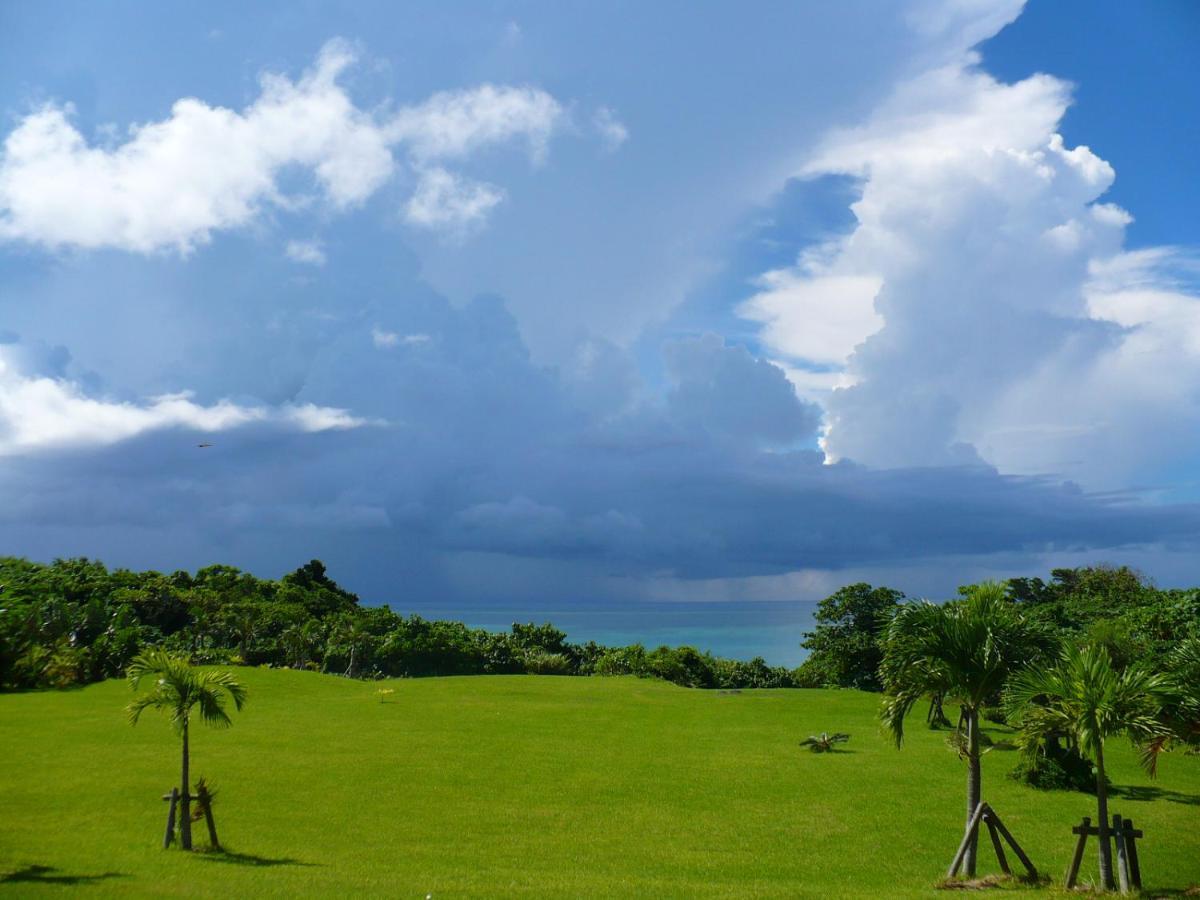 Tsundara Beach Retreat Ishigaki  Bagian luar foto