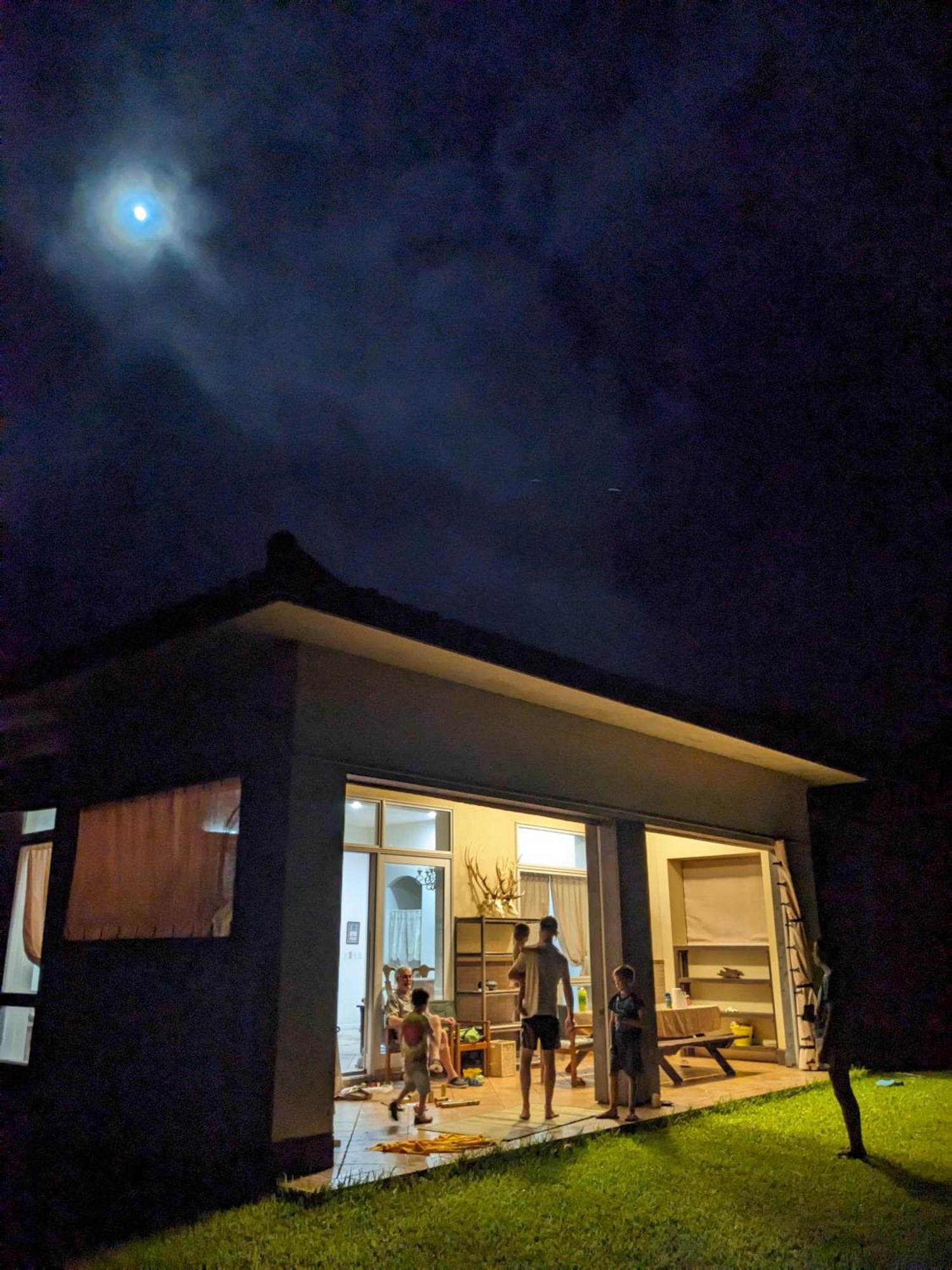 Tsundara Beach Retreat Ishigaki  Bagian luar foto