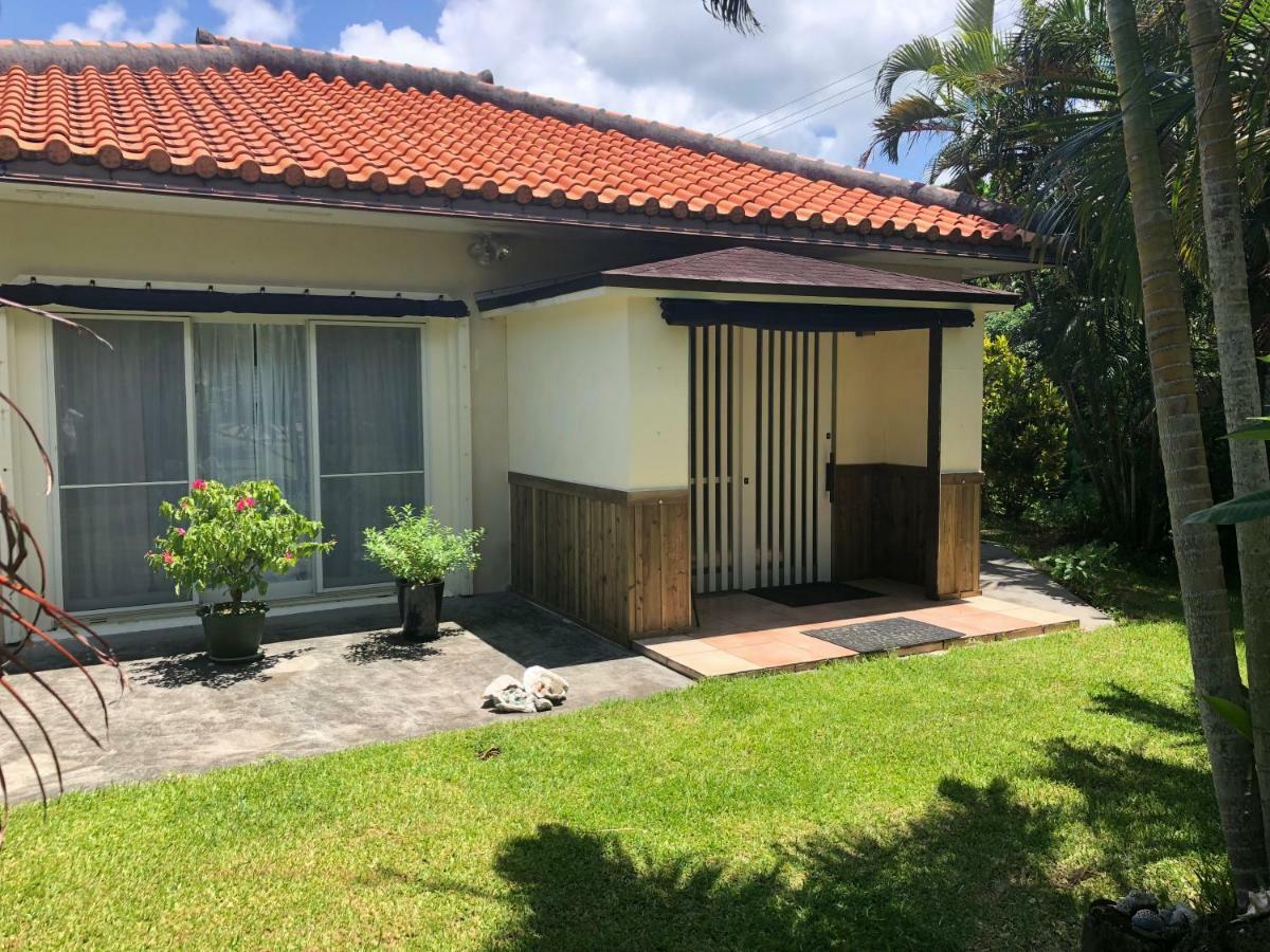 Tsundara Beach Retreat Ishigaki  Bagian luar foto