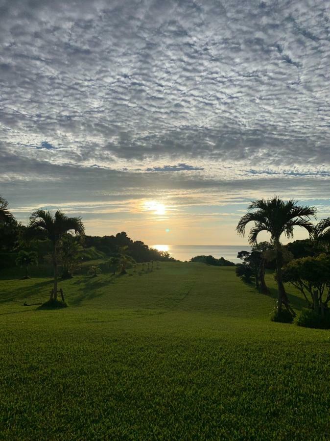 Tsundara Beach Retreat Ishigaki  Bagian luar foto